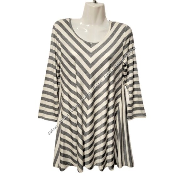 Violet Ruby Grey and White Striped Tunic Top Size S - Picture 1 of 8
